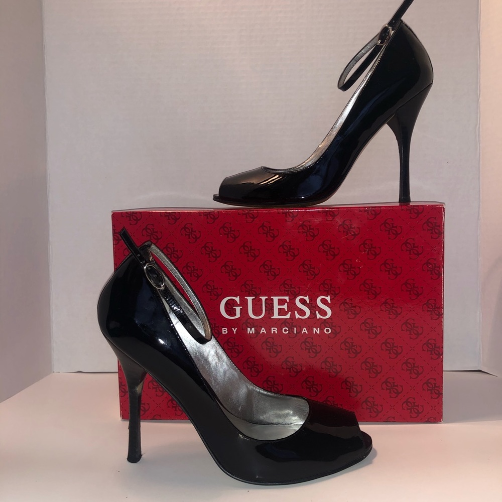 Patent leather peep toe heel